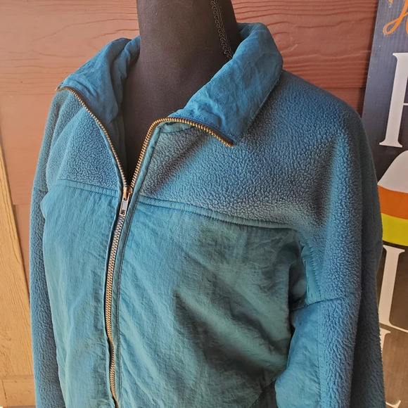 Wild Fable Women's Fleece Bomber Jacket Size Medium EUC - Picture 6 of 13